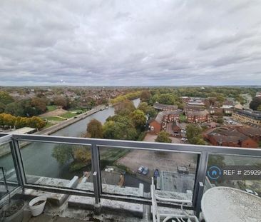 3 bedroom flat to rent - Photo 5