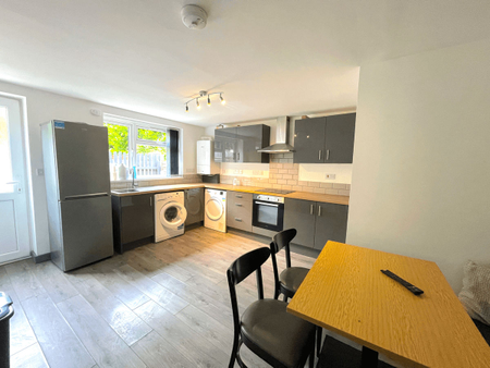 Terry Road, Coventry, CV1 - Photo 5