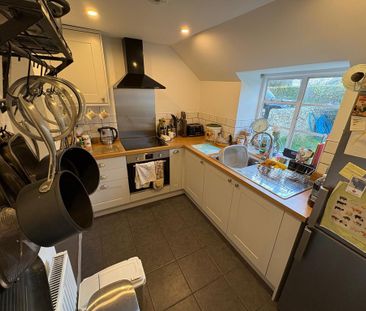 3 bedroom semi-detached house to rent - Photo 4