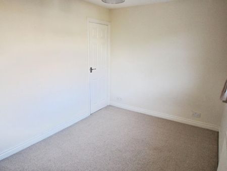 2 bedroom semi-detached house to rent - Photo 5