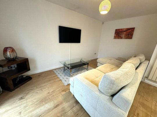 2 bedroom semi-detached bungalow to rent - Photo 1