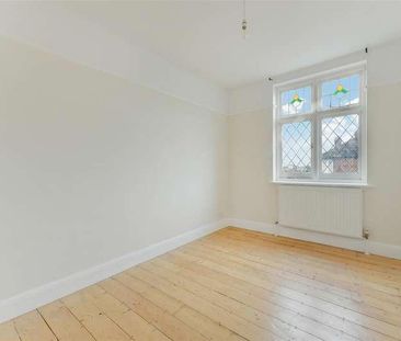 Cannon Hill Lane, Raynes, SW20 - Photo 3