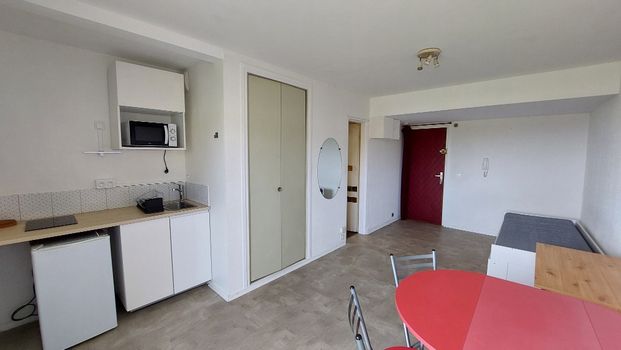 Location Appartement 1 pièce 22m² CHAMALIERES 63400 - Photo 1