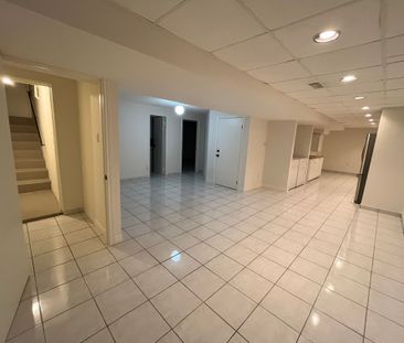 For Lease - 138 Venetian Crescent Unit# Basement, Vaughan, Ontario - Photo 4