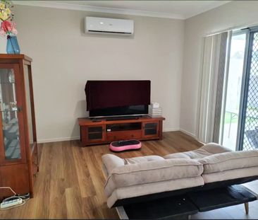 House in Pimpama Co-living - Photo 2