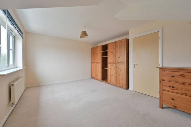 4 bedroom terraced house to rent - Photo 1