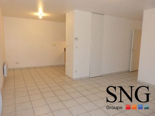 T2 AVEC TERRASSE ET PARKING - Photo 1