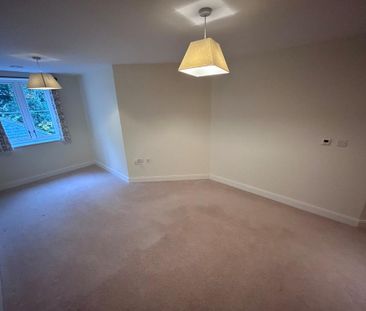 1 bedroom retirement property to rent - Photo 5