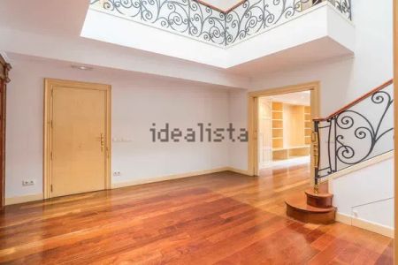 Alquiler de dúplex en Calle de la Bendición de Campos - Photo 5