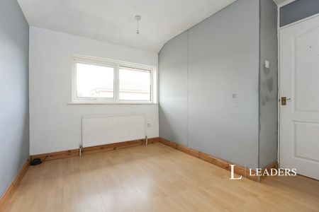 3 bedroom terraced house to rent - Photo 5