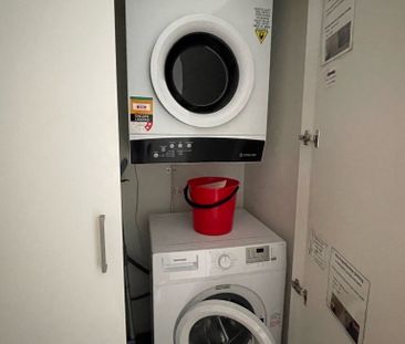 South Brisbane - Photo 1