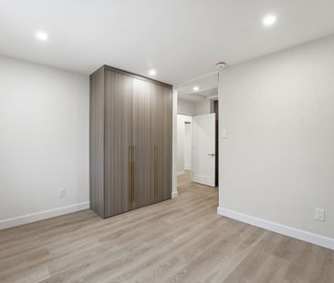 For Lease - 2291 Badger Crescent Unit# A, Parkway Park - Queensway ... - Photo 4