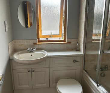 3 bedroom semi-detached house to rent - Photo 4