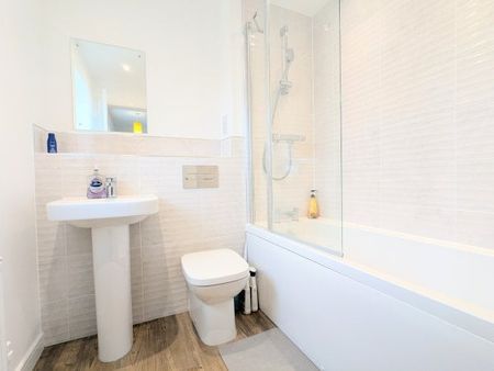 King Street, Glebe Farm, Milton Keyne... - Photo 4