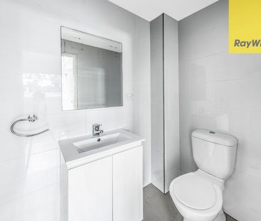 Conveniently Located - Photo 6