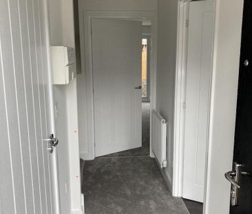 3 bedroom end of terrace house to rent - Photo 6