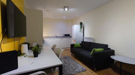 4 bedroom flat share to rent - Photo 2