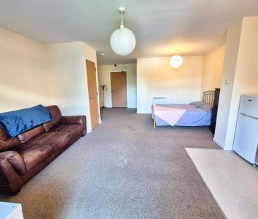 Studio to rent - Photo 4