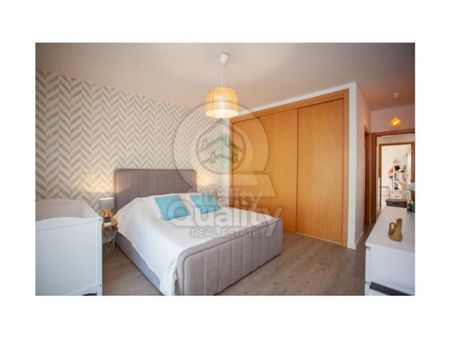 4 room luxury House for rent in Barreiro, Distrito de Setúbal - Photo 5