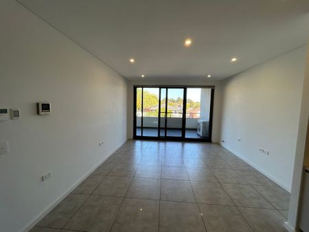 Spacious & Modern 2-Bedroom Apartment in Prime Epping Location - Photo 2