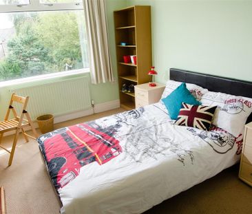 3 bedroom private hall to rent - Photo 3