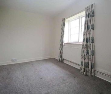 Upper Froyle, Alton, Hampshire, GU34 - Photo 4