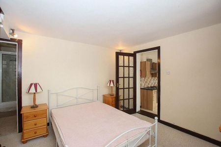 1 bedroom bungalow to rent - Photo 4