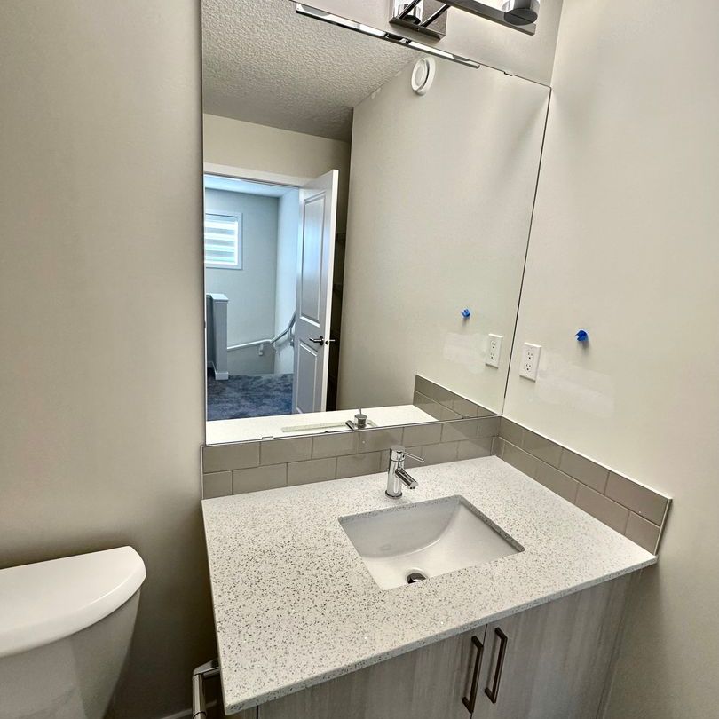 2207 Muckleplum Cres - Photo 1