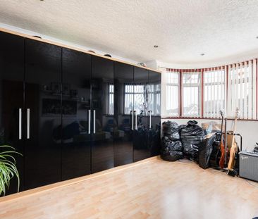 3 bedroom end of terrace house to rent - Photo 4