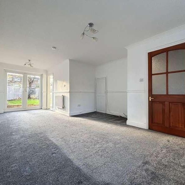 Wordsworth Close, Royston, SG8 - Photo 1