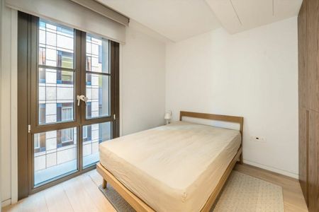 Bartholomew Close, Bart's Square, EC1A - Photo 2