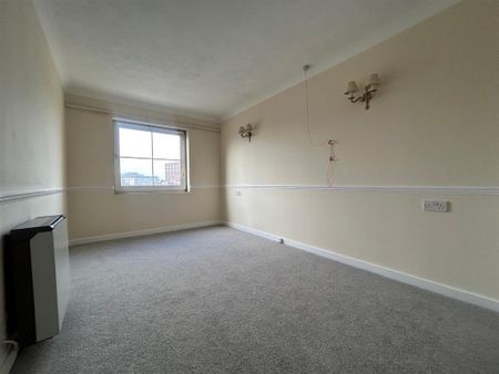 1 bedroom retirement property to rent - Photo 2