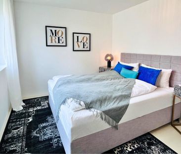 UNIQUE 2-BEDROOM DUPLEX APARTMENT WITH PRIVATE OUTDOOR SPACE - Photo 2