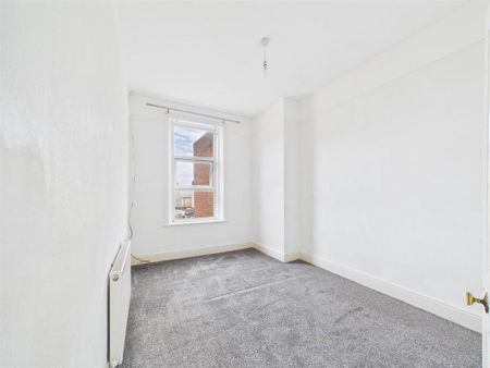 3 bedroom apartment to rent - Photo 5