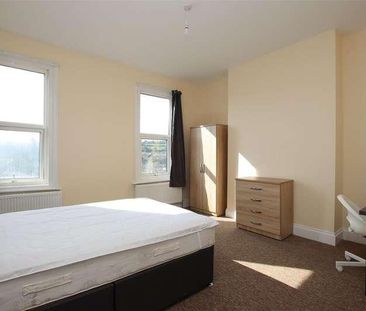 Lower Oldfield Park, Bath, BA2 - Photo 2