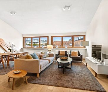 Magnificent 4.5 room apartment fully furnished by the lake and close to the Nations - Foto 2