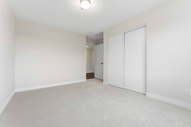 For Lease - 182 Ryan Reynolds Way, Orleans - Convent Glen and Area, Ontario - Photo 1