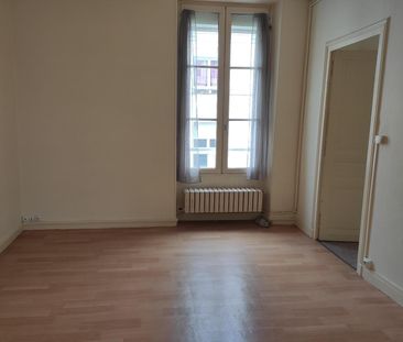 A LOUER ANGERS CENTRE VILLE - T2 SITUE 7 RUE PARCHEMINERIE ... - Photo 4