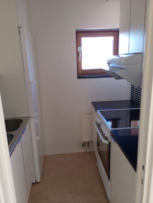 Körsbärsvägen, Stockholm - Photo 1