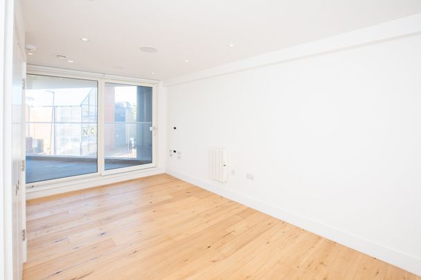 Available unfurnished from 17/07/2026 - Photo 1