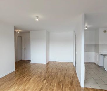 location Appartement T4 DE 84.3m² À CHEVILLY LARUE - Photo 2
