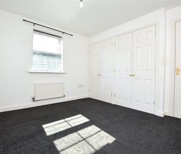 32, Meadow Side Road, East Ardsley, Wakefield, West Yorkshire, WF3 2LZ - Photo 3