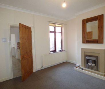 2 bedroom semi-detached house to rent - Photo 6