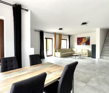 Przestronny dom na zamkniętym osiedlu - Photo 4