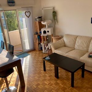 Appartement de 3 pièces situé au 3ème étage - Photo 2