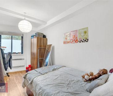 Queens Road, - Photo 5