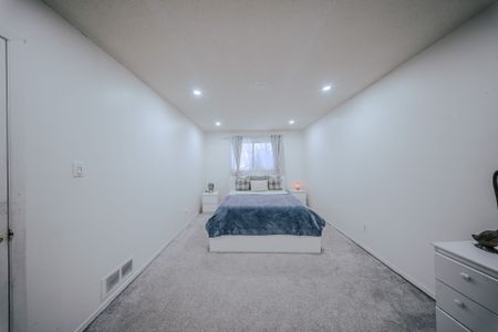 For Lease - 1187 Skylark Avenue, Oshawa, Ontario - Photo 2