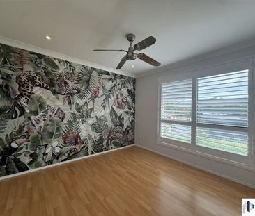 Spacious Family Home on a 719sqm Corner Block – 6-Month Lease Only!... - Photo 4