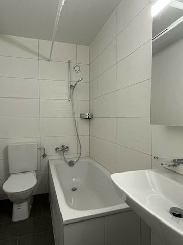 Un 2.5pcs à louer à Bienne / Ein 2.5 ZWG zu vermieten in Biel - Photo 2