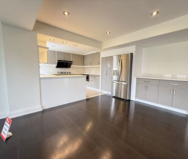 For Lease - 256 Boake Trail, Richmond Hill, Ontario - Photo 2